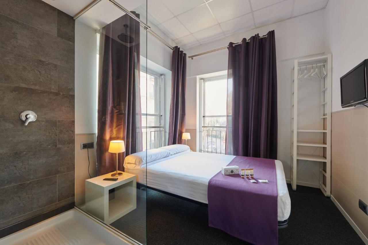 Hostal Mayerling Centro 巴塞罗那 外观 照片